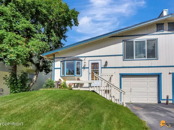 255 Fawn Ct, Anchorage, AK 99515