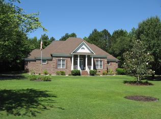 702 Baby Doe Cir, Hampstead, NC 28443