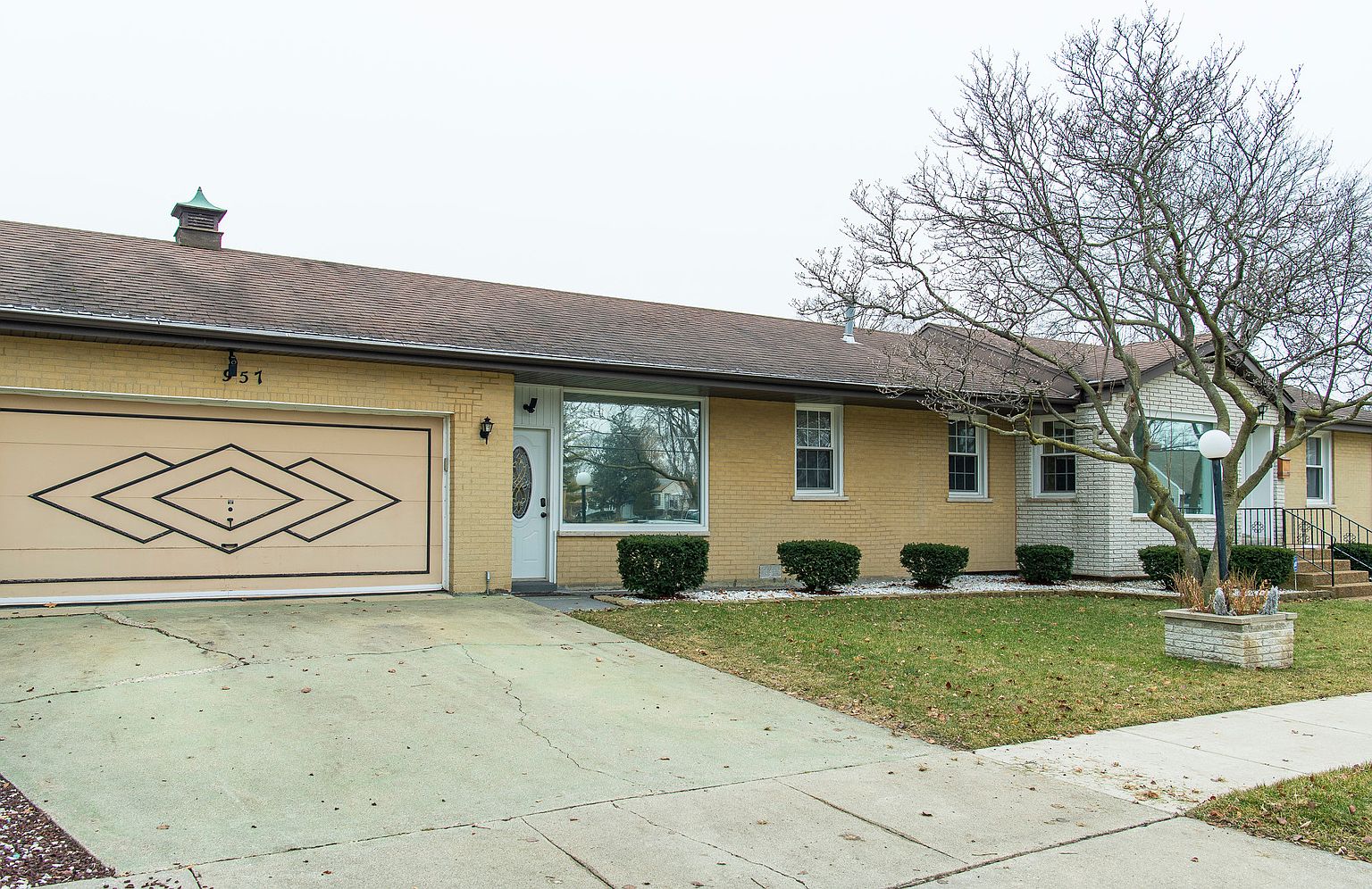 957 E Walnut Ave, Des Plaines, IL 60016 MLS 11825150 Zillow
