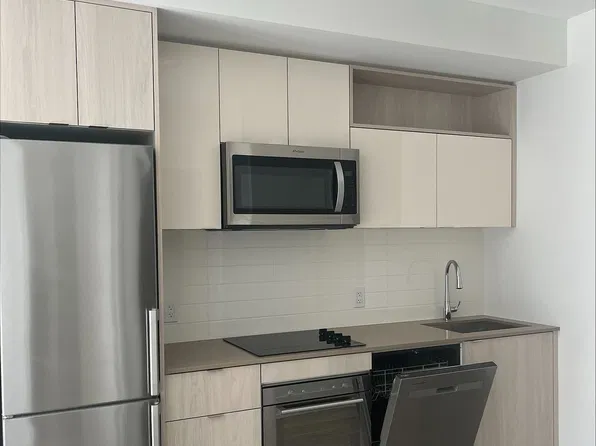 60 Princess St, Toronto, ON