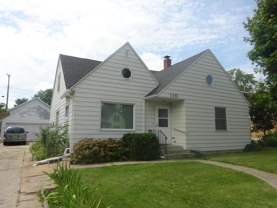 1st image of 110 S 1st St