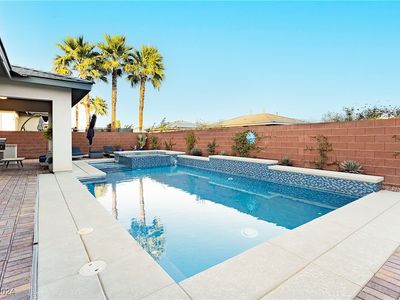 5864 Sky Ridge Falls Dr, Las Vegas, NV, 89135