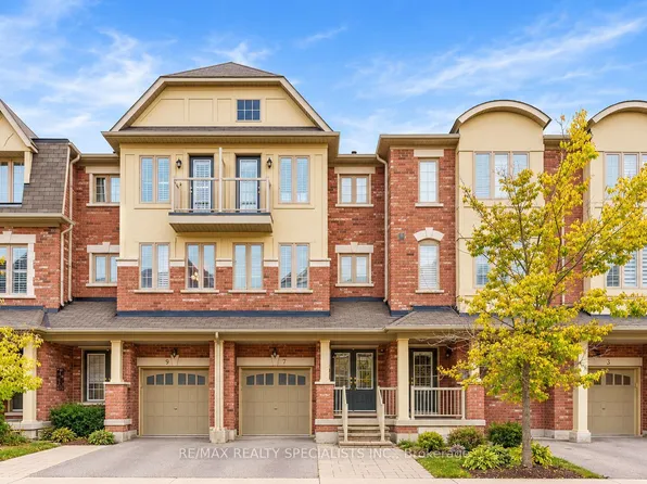 7 Hobart Gdns, Brampton, ON L6Z 0J1
