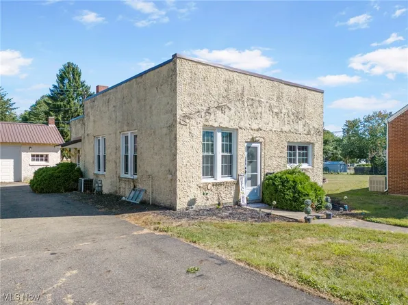 167 Main St SE, Brewster, OH 44613