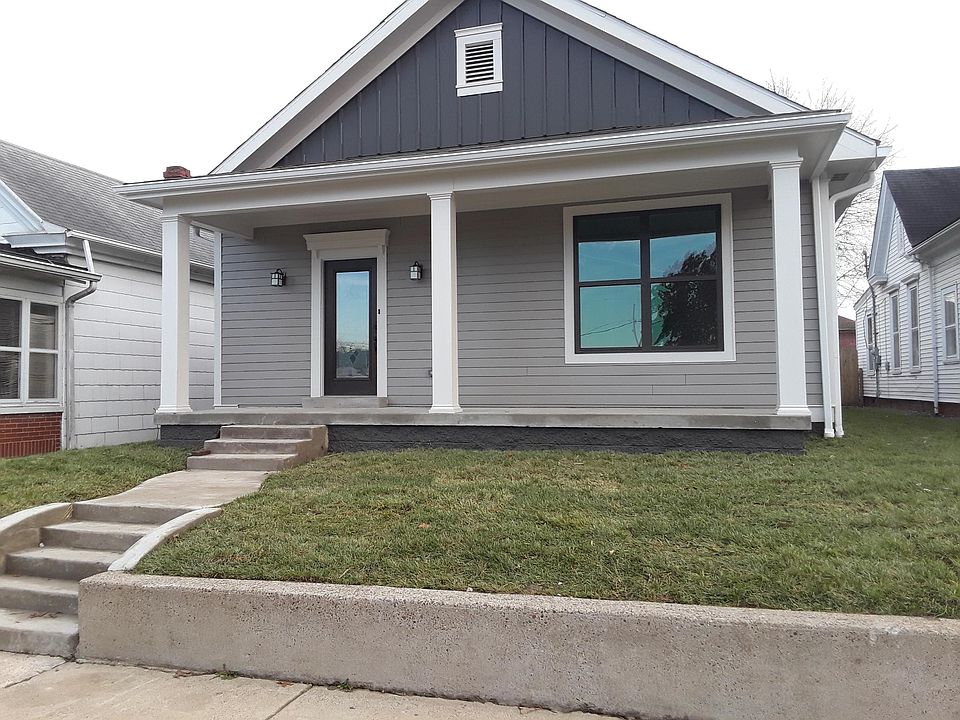 Front: 1832 E Elm St.