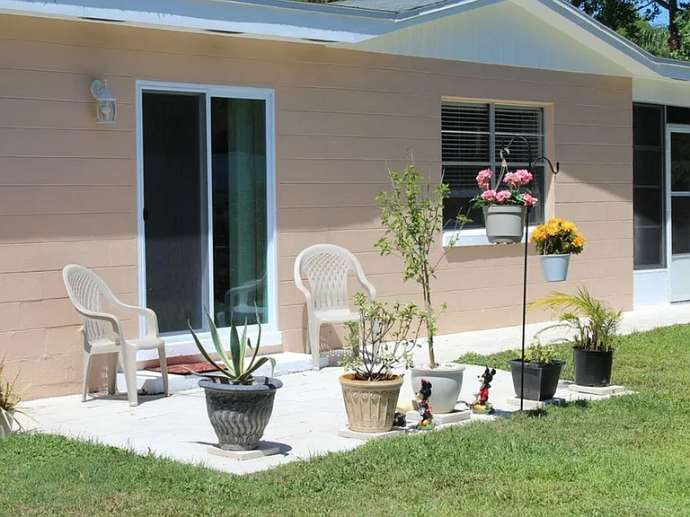 1040 Dorado Dr — Photo 3