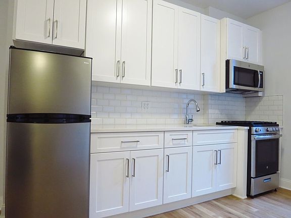 3rd image of 501 E 78th St APT 5A