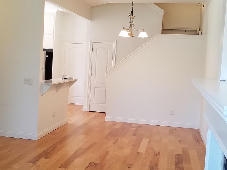 1st image of 2660 N Westminster Dr