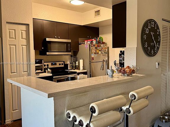 4th image of 2517 Centergate Dr APT 203