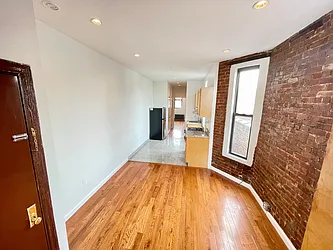 Rented by EXIT Realty Premium