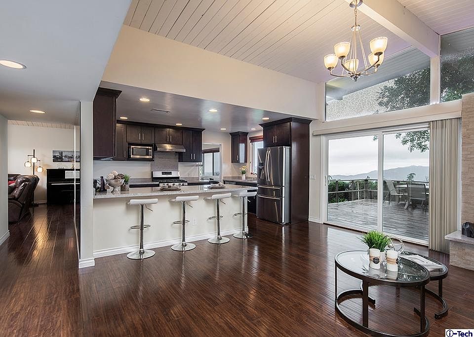 1st image of 2724 Willowhaven Dr