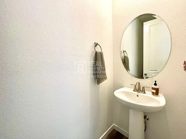 8975 Larose Ct — Photo 4
