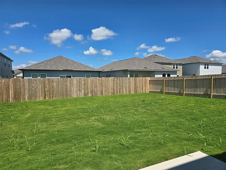 121 Blazilmar Ln — Photo 23