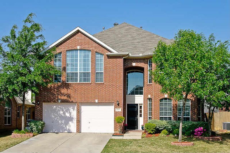 1st image of 2021 Oak Timber Dr