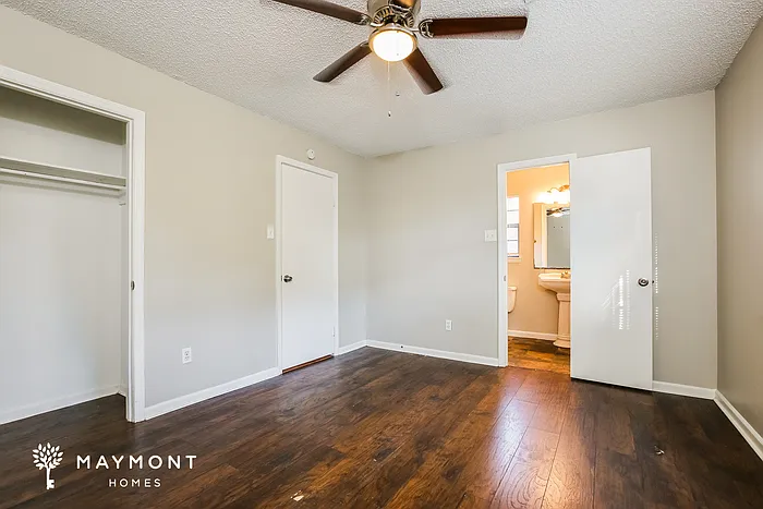 17 Greenbrier Dr — Photo 7