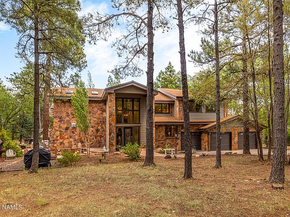 2nd image of 2147 N Belleview Ln
