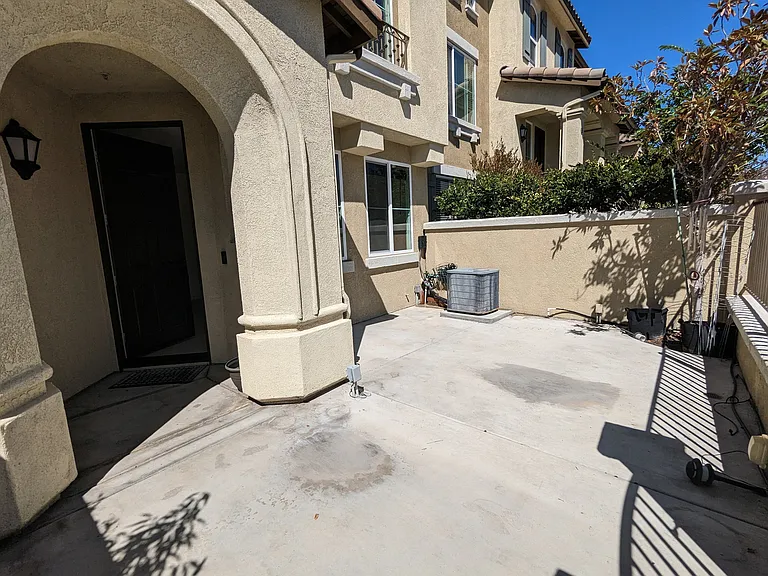 10417 Whitcomb Way #102 — Photo 23