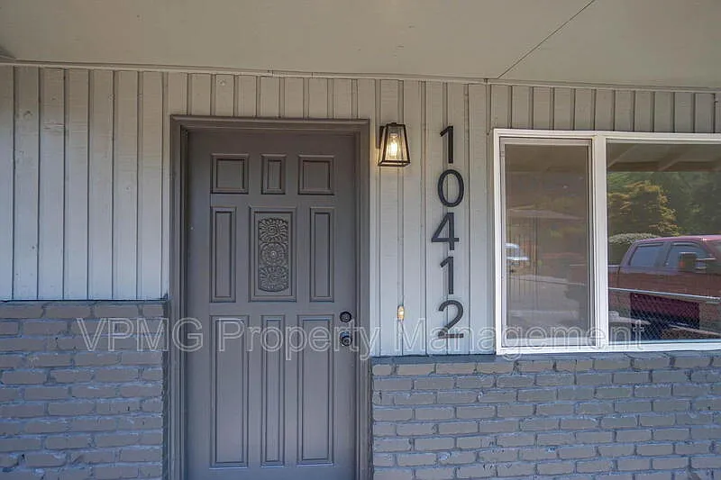 2 bed, 1.5 bath, 750 sqft, $1,995 — Photo 3