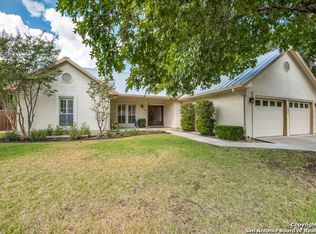 102 Granburg Cir, San Antonio, TX 78218