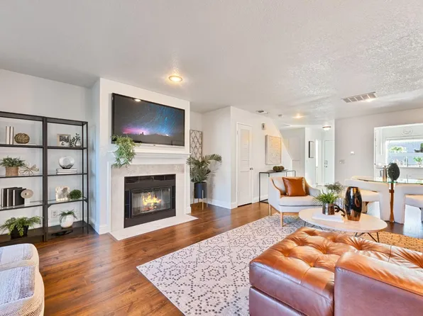 5947 Main Ave APT C, Orangevale, CA 95662