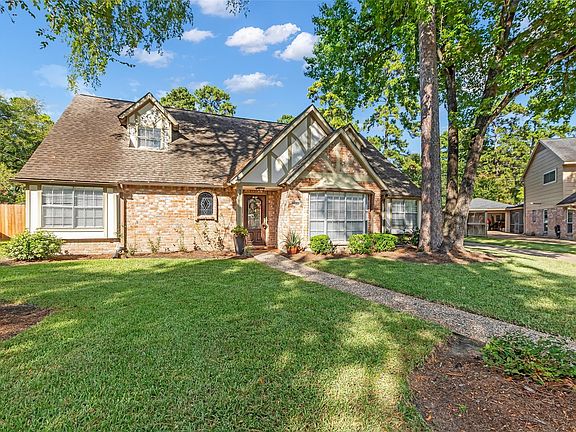 3rd image of 11806 Fawnview Dr