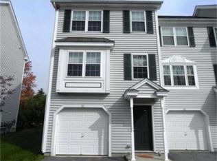 50 Reagan Rd, Dracut, MA 01826