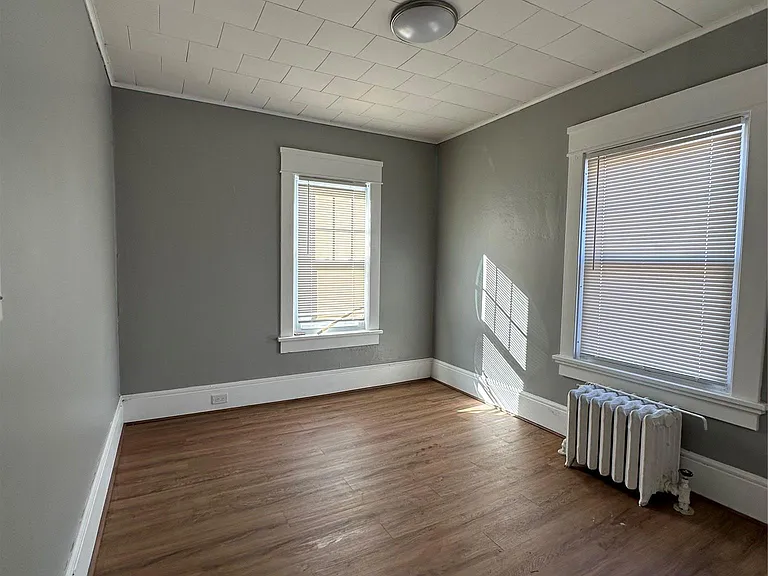 9 Elizabeth St #2 — Photo 15