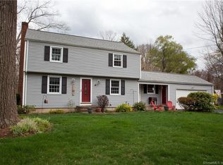 18 Alder Rd, Simsbury, CT 06070