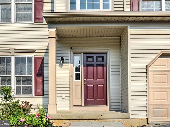 3rd image of 14 Sweetbriar Ln #L-0010