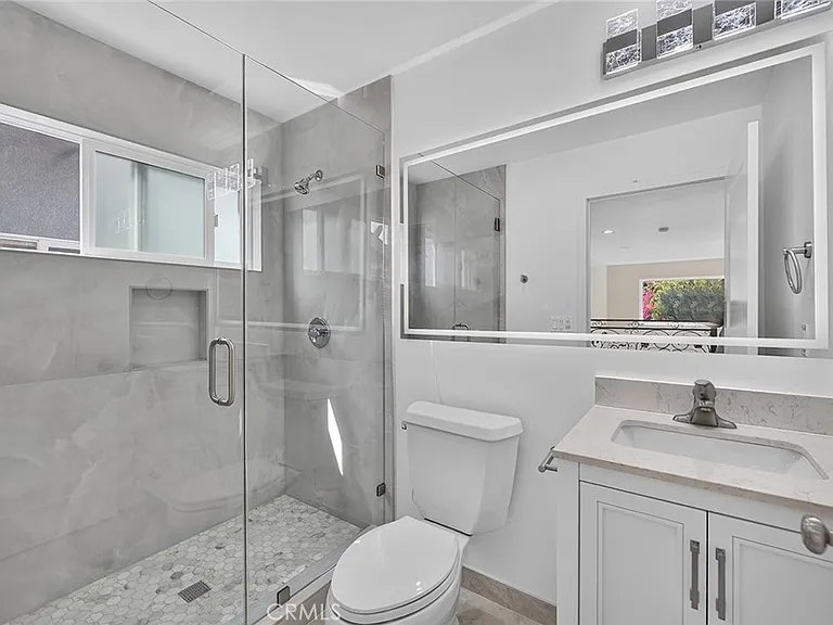 61 Sparrowhawk — Photo 14
