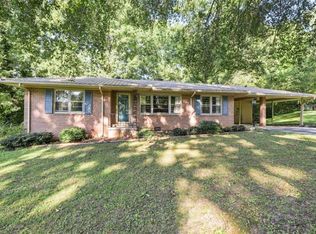 380 Hickory Cir, Toccoa, GA 30577