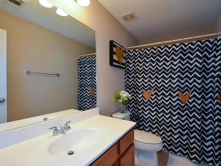 6135 Indian Wood Cir SE — Photo 20