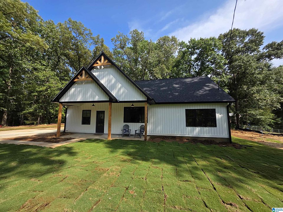 1st image of 15 Shady Ct