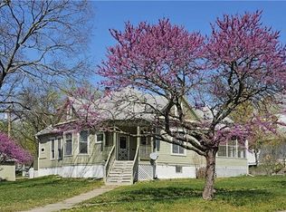 502 E Wea St, Paola, KS 66071