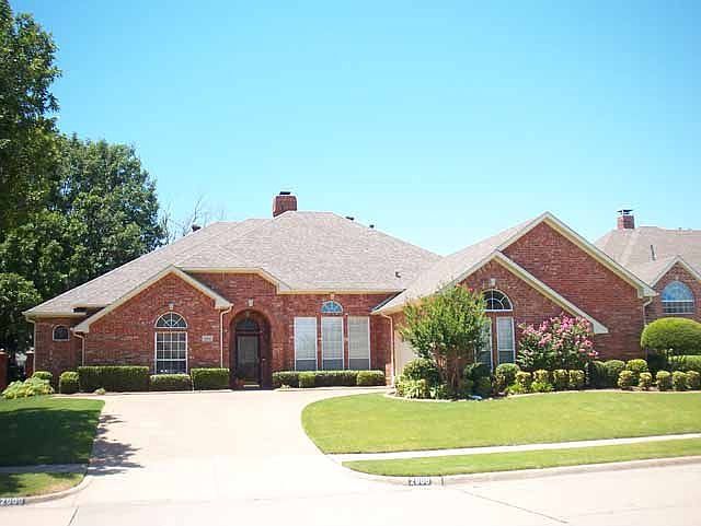 1st image of 2906 Oak Point Dr