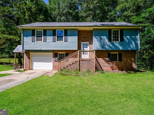 10 Canyon Cv, Ellenwood, GA 30294