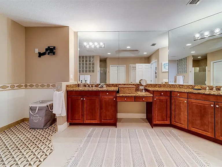 17745 Gulf Blvd #303 — Photo 37