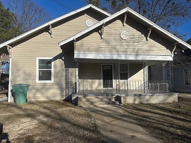 503 S Walnut St