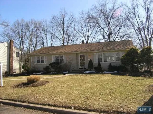 2438 Cleveland Ave, Washington Township, NJ 07676