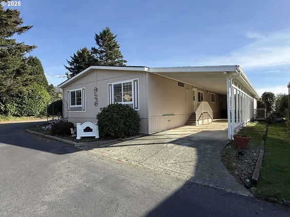 16063 Driftwood Ln Space 21, Brookings, OR 97415