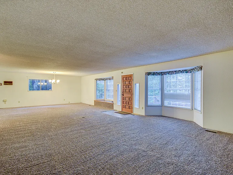 2317 Wellman Pl — Photo 2