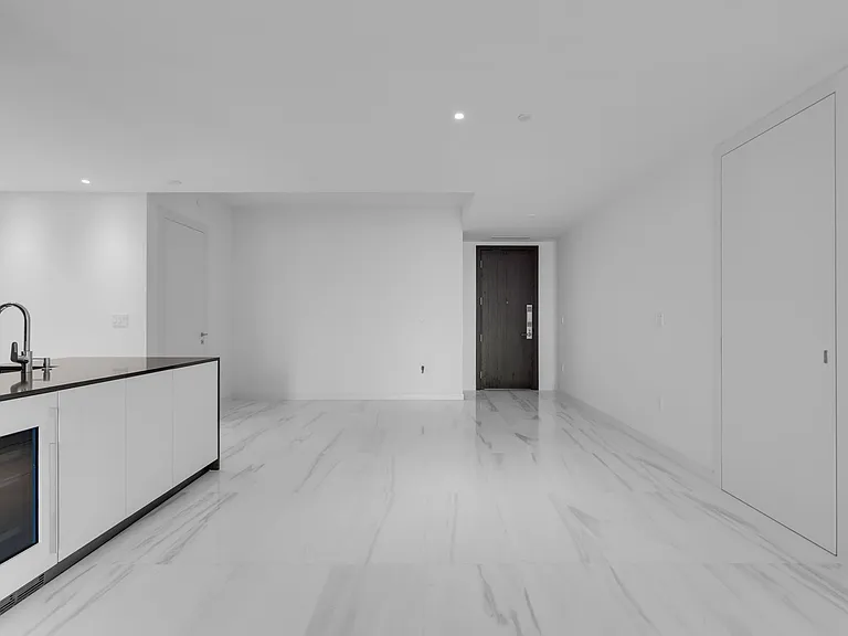 300 Biscayne Boulevard Way #3008 — Photo 19
