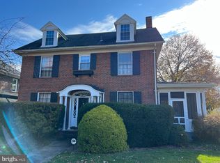 1102 Oak Hill Ave, Hagerstown, MD 21742