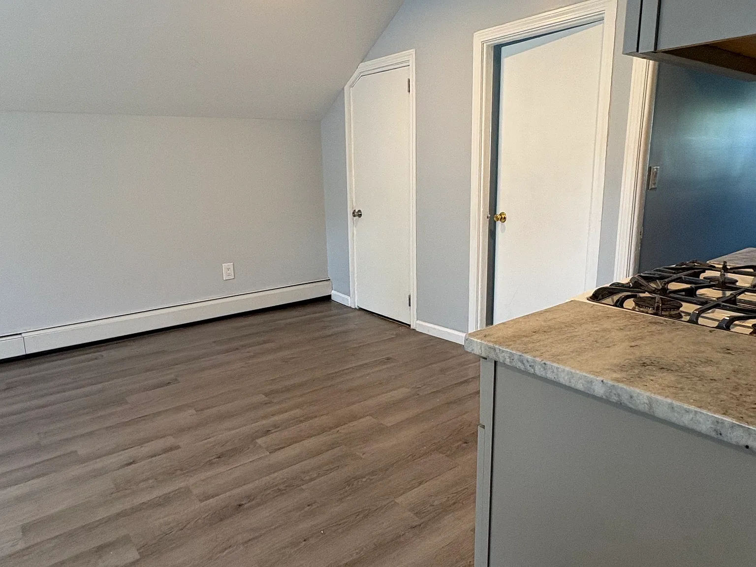 2 bed, $1,650 — Photo 3
