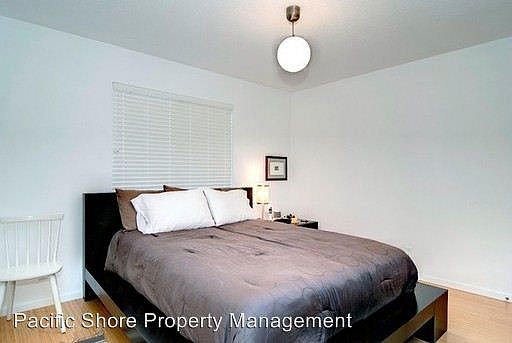 4th image of 2714 Auburn St #102