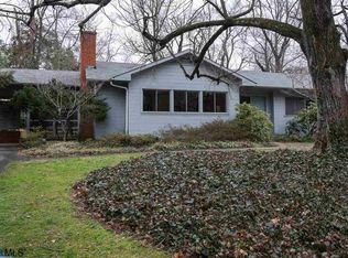 942 Rosser Ln, Charlottesville, VA 22903