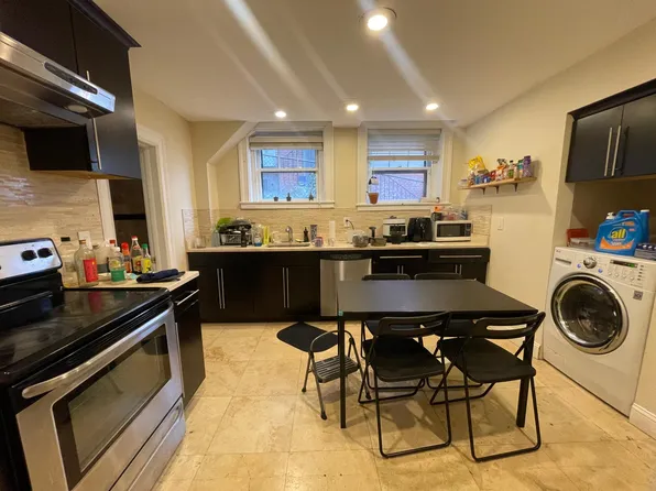 376 Benefit St, Providence, RI