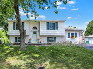 31 Woodmont Ct, Beech Grove, IN 46107