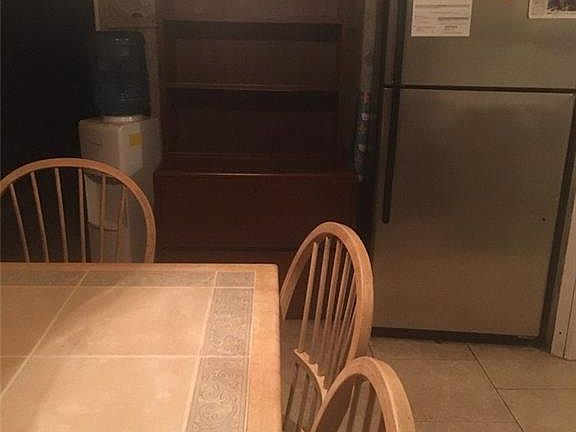 5th image of 244 E Greg Dr