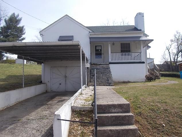 1st image of 163A Avendale Ave